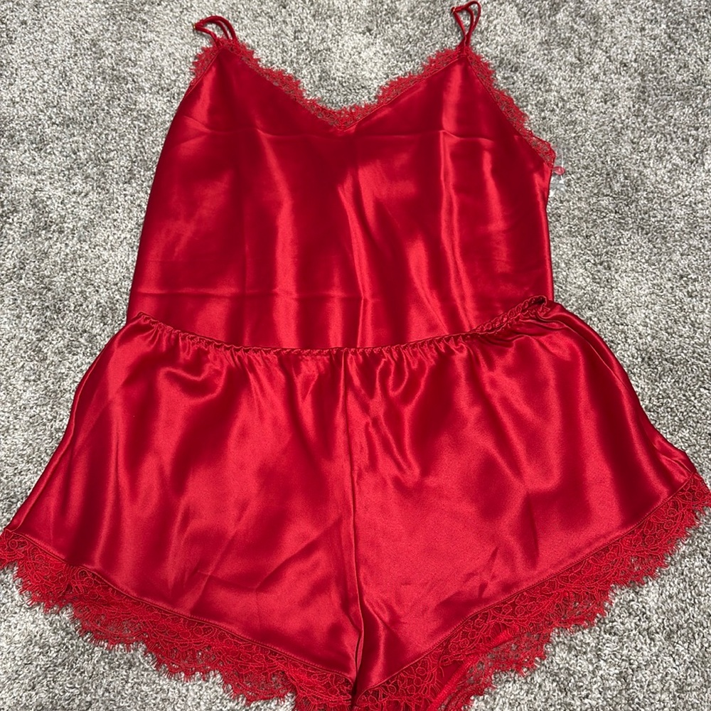 VS PJ Set